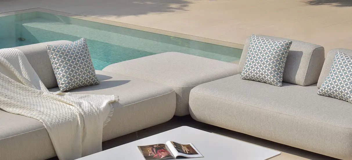6 Reasons to Choose Modular Outdoor Furniture in Dubai