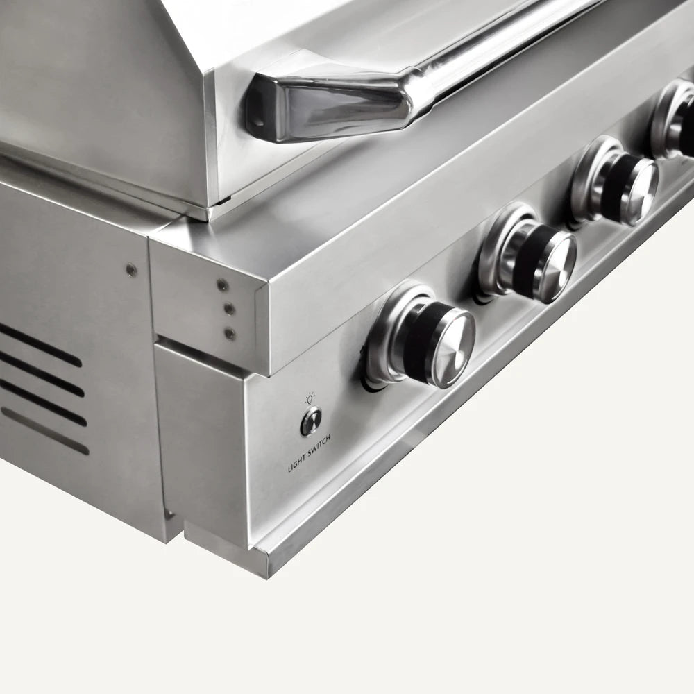 BUILT IN BBQ