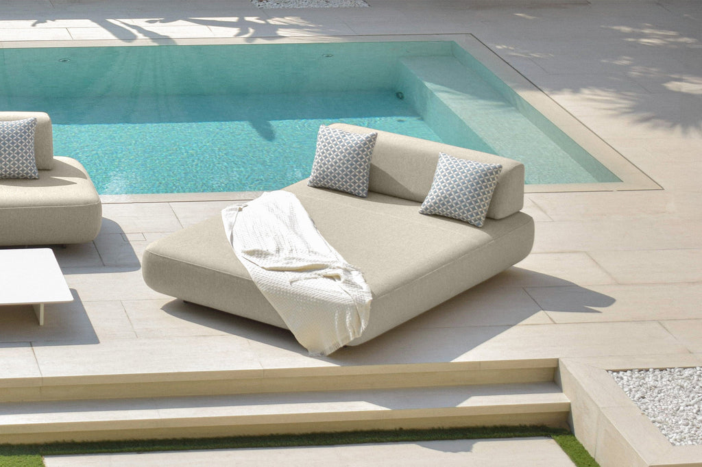 Do I Need a Cover for My Outdoor Furniture in Dubai? (And Which Type Works Best)