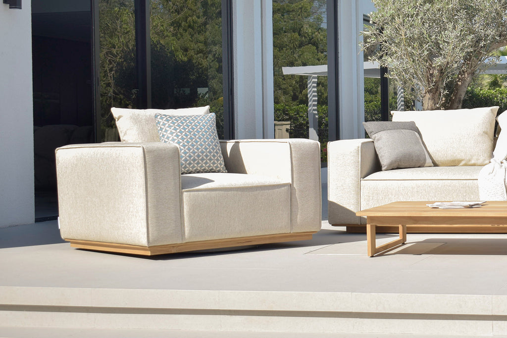 SAINT-TROPEZ (TEAK) - SWIVEL LOUNGE CHAIR (SAND)