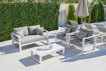 white 4 Seat outdoor Sofa Set dubai from front