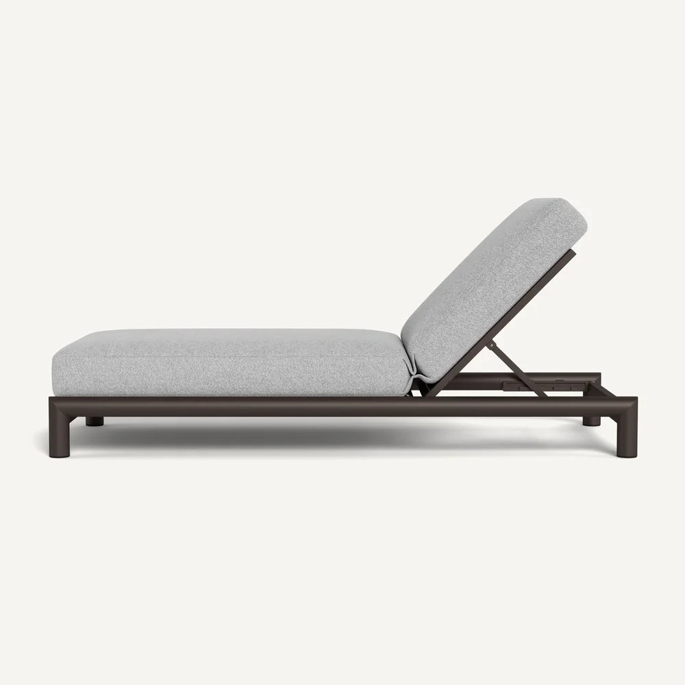 ES VEDRA SUN LOUNGER